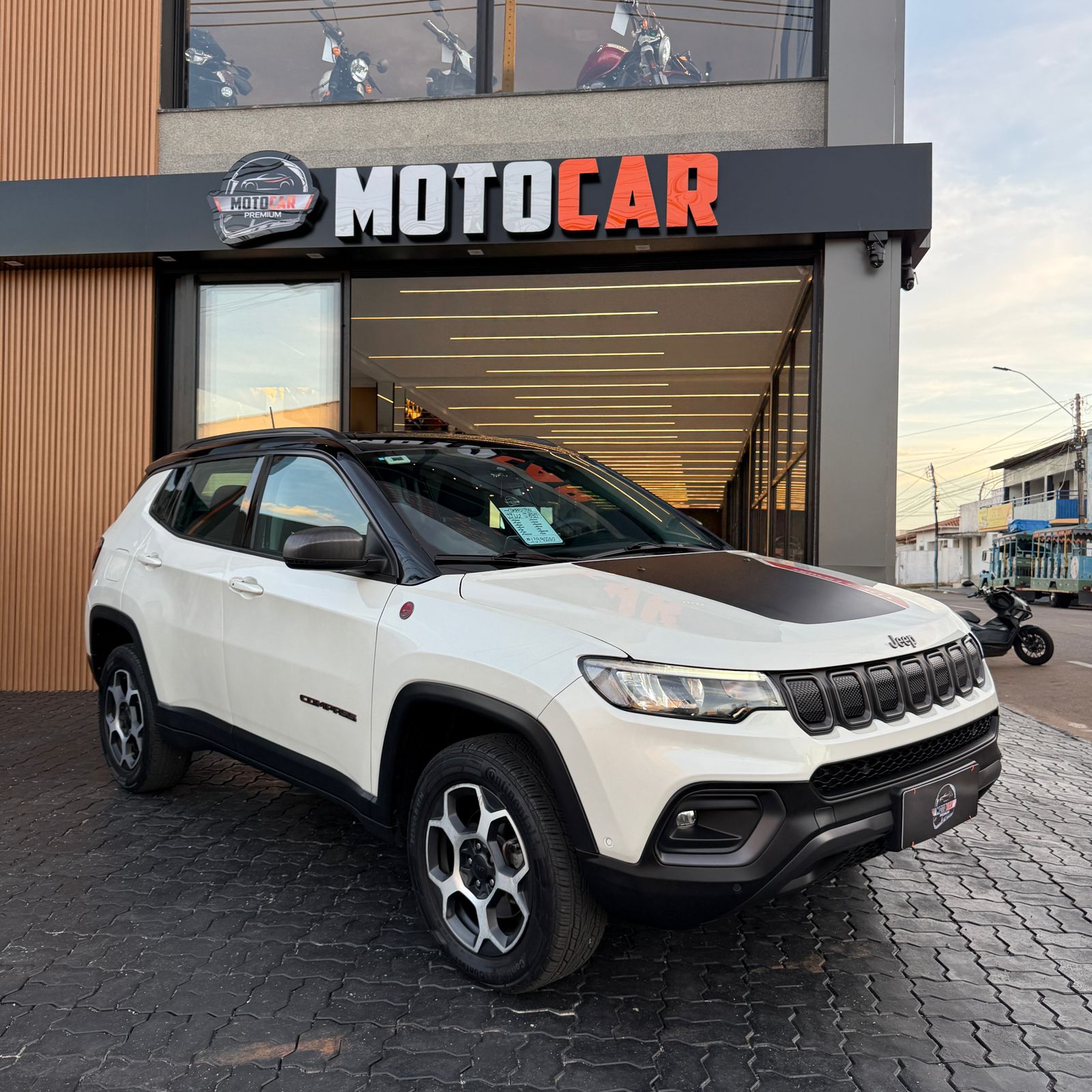 JEEP COMPASS TRAILHAWK DIESEL 2022 – 4×4 – BRANCO